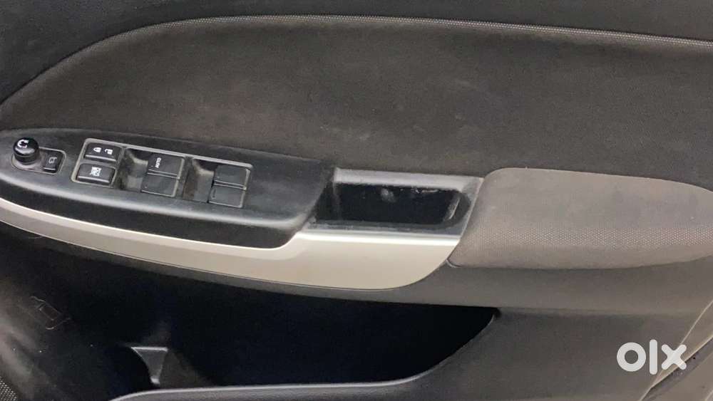 Maruti Suzuki Baleno 1.2 Cvt Zeta, 2017, Petrol