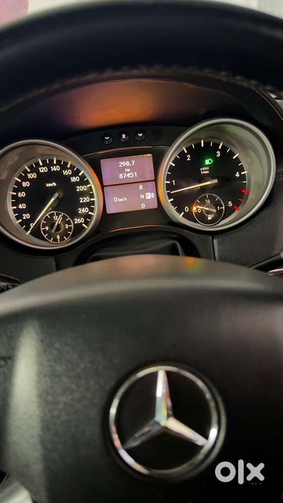 Mercedes-benz M-class 2011