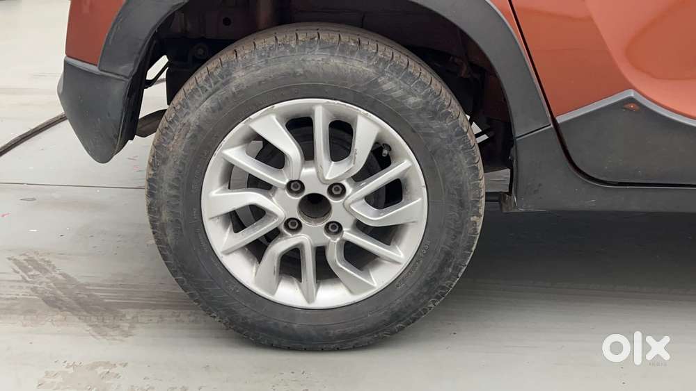Mahindra Kuv 100 2016-2017 Mfalcon G80 K6 Plus, 2017, Petrol