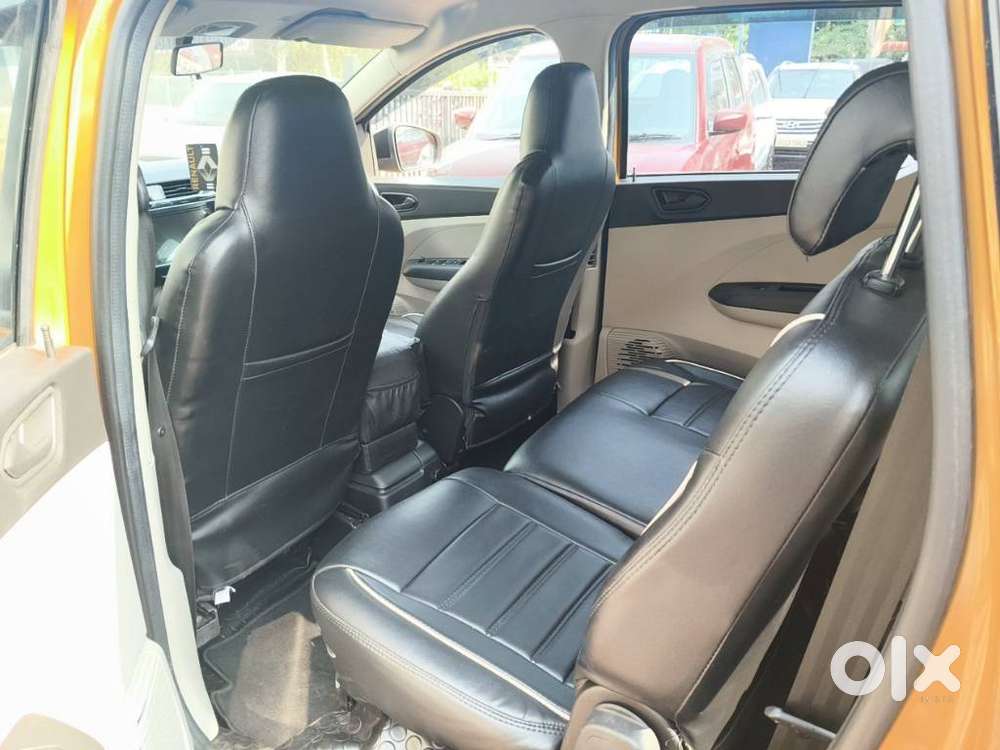 Renault Triber Rxt, 2022, Petrol