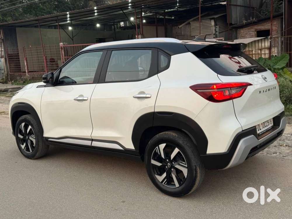 Nissan Magnite N-connecta Mt, 2025, Petrol