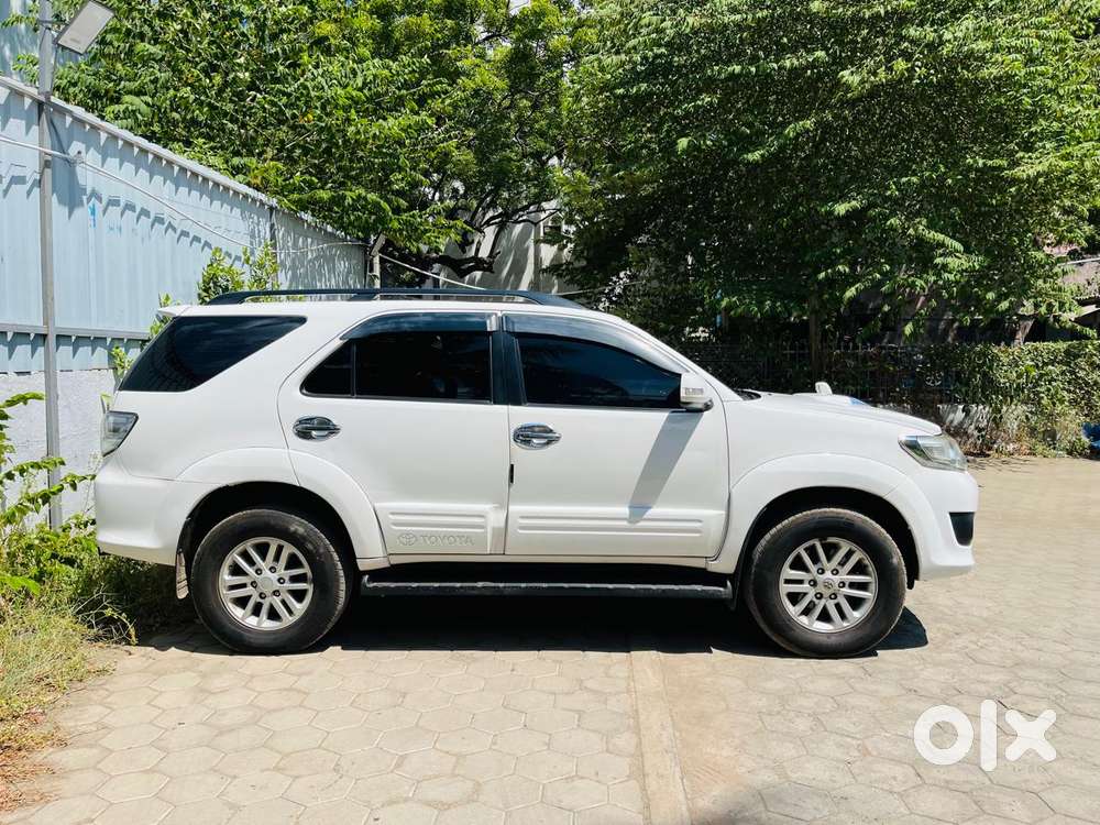 Toyota Fortuner 3.0 4x2 Mt, 2012, Diesel