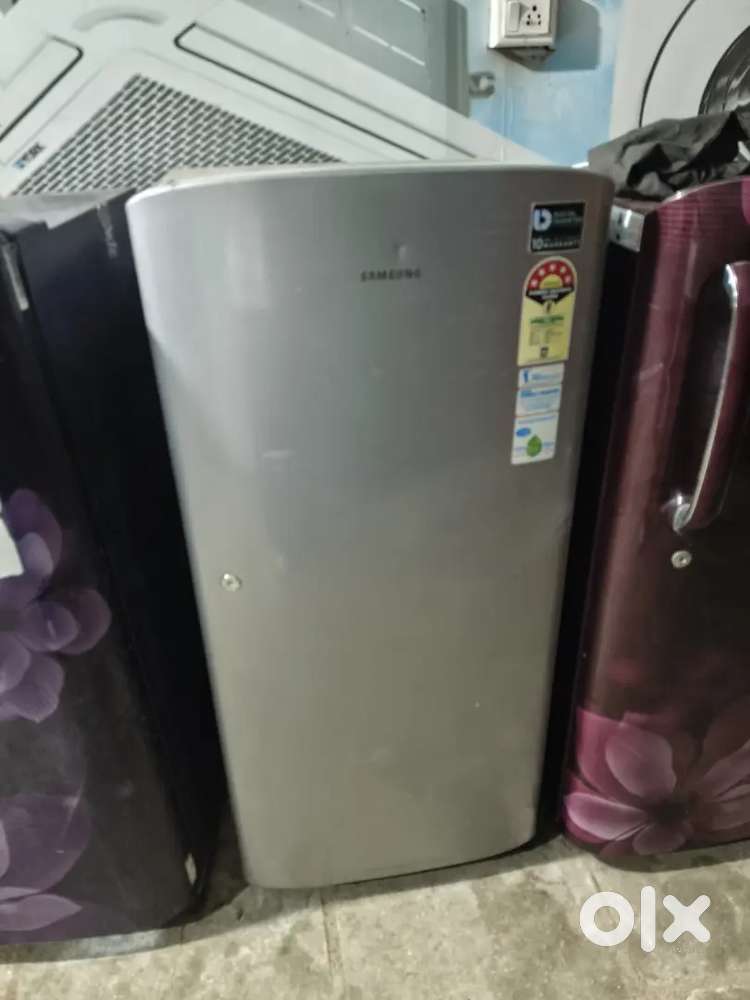 SAMSUNG FRIDGE