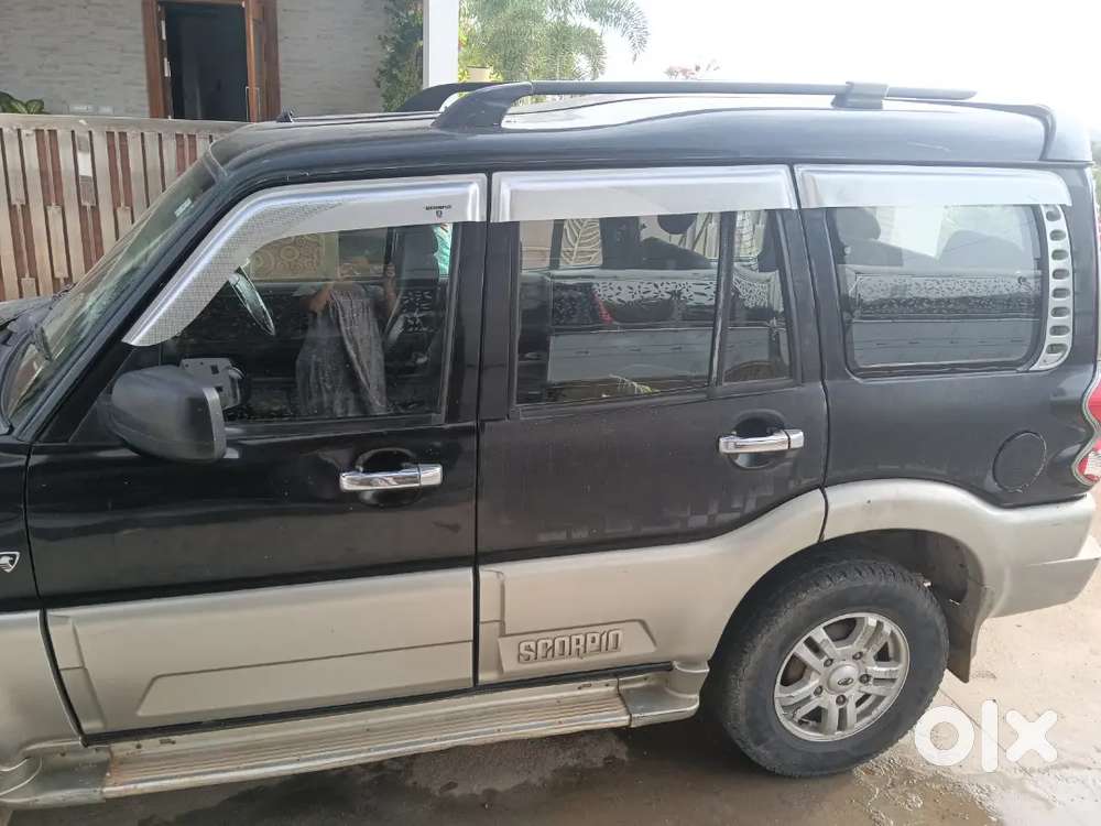 Mahindra Scorpio Classic 2011