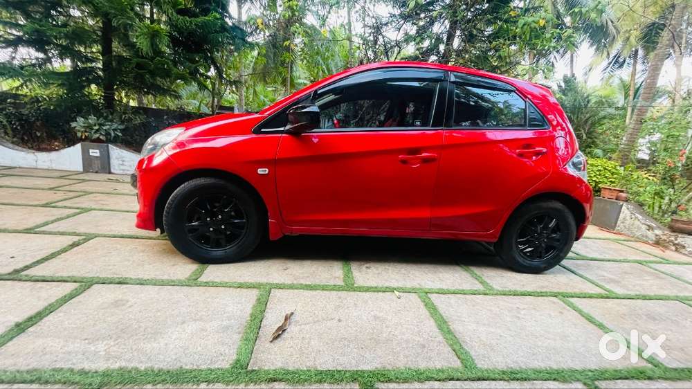 Honda Brio Vx – 2014  Red Ralley & Black