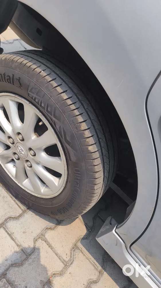 Toyota Innova 2012