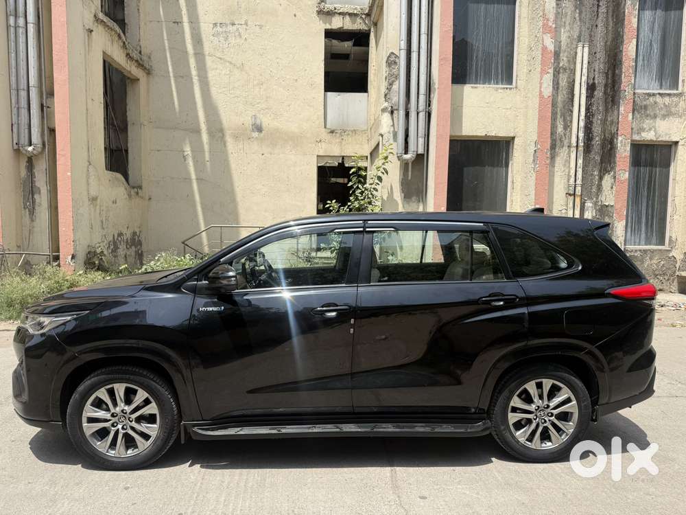 Toyota Innova Hycross 2.0 Vx (o) Hybrid 8 Str, 2024, Cng & Hybrids