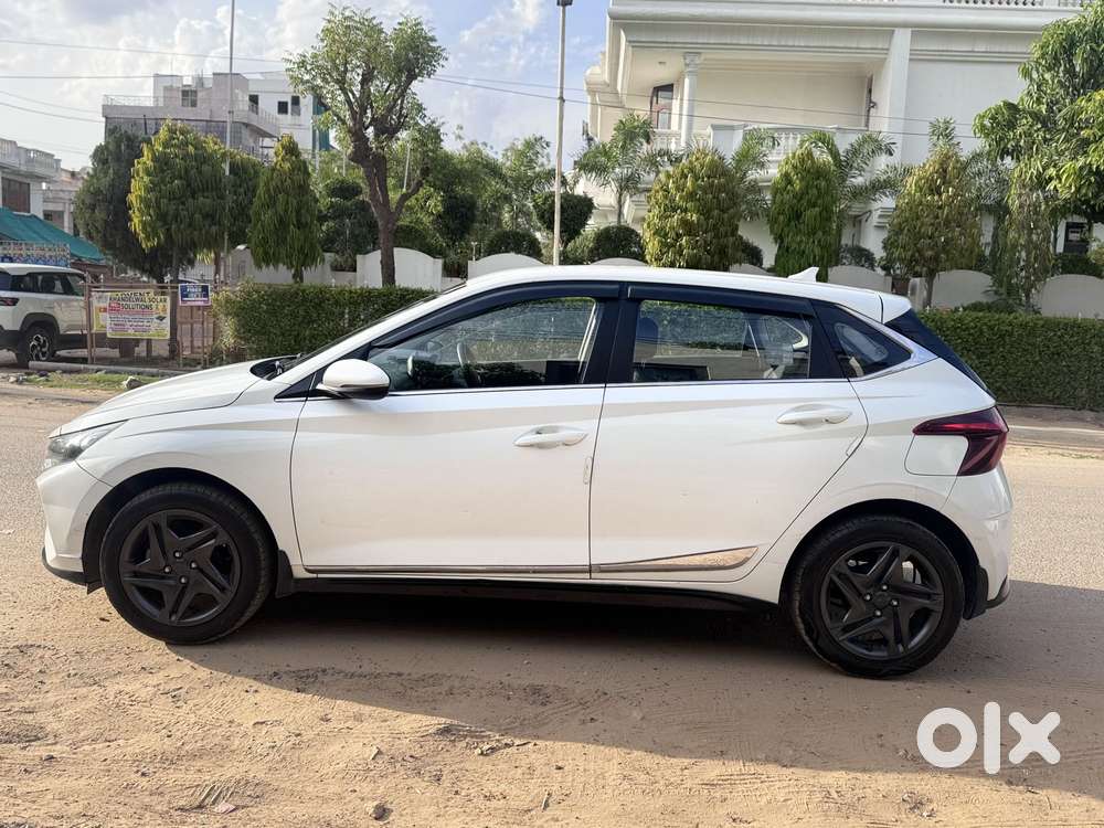 Hyundai I20 Sportz 1.2 Ivt, 2021, Petrol