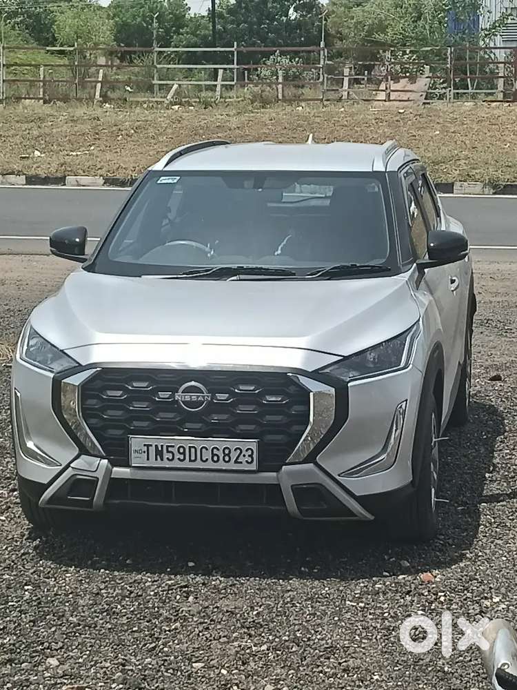 Nissan Magnite 1.0 Xe Petrol Manual 2025