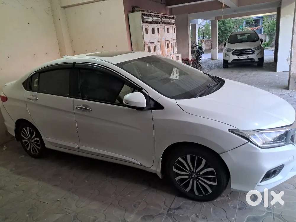 Top Model Honda City Automatic 2017