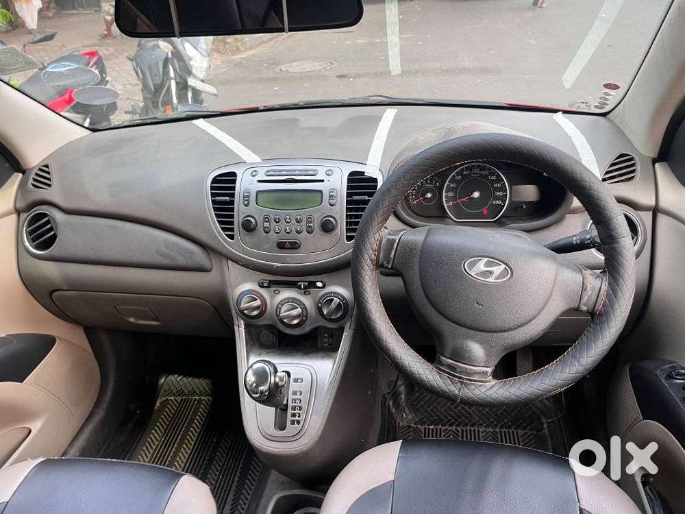 Hyundai I10 Sportz At, 2013, Petrol