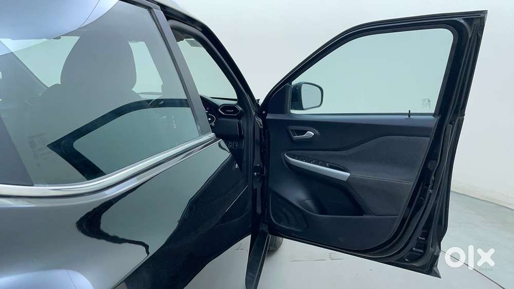Nissan Magnite 1.0 Xv Premium Turbo Cvt, 2022, Petrol