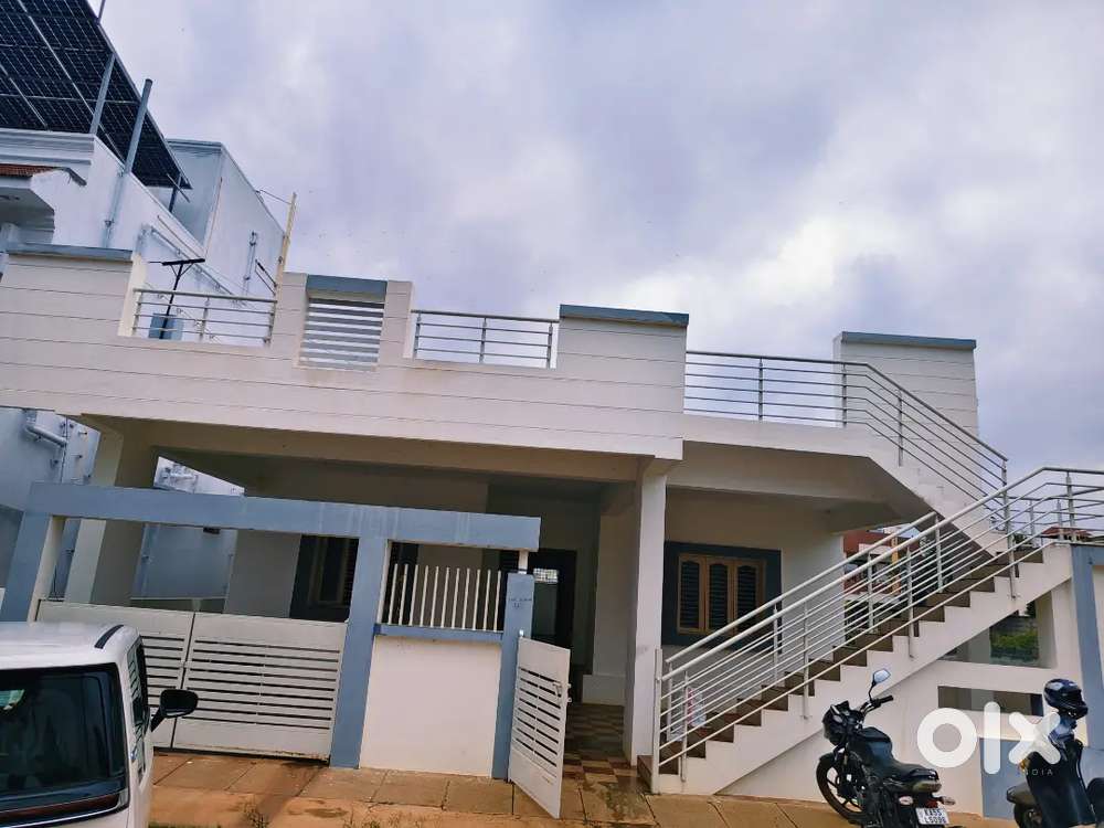3 BHK individual house For LEASE near Bogadi signal 22 lakh lease