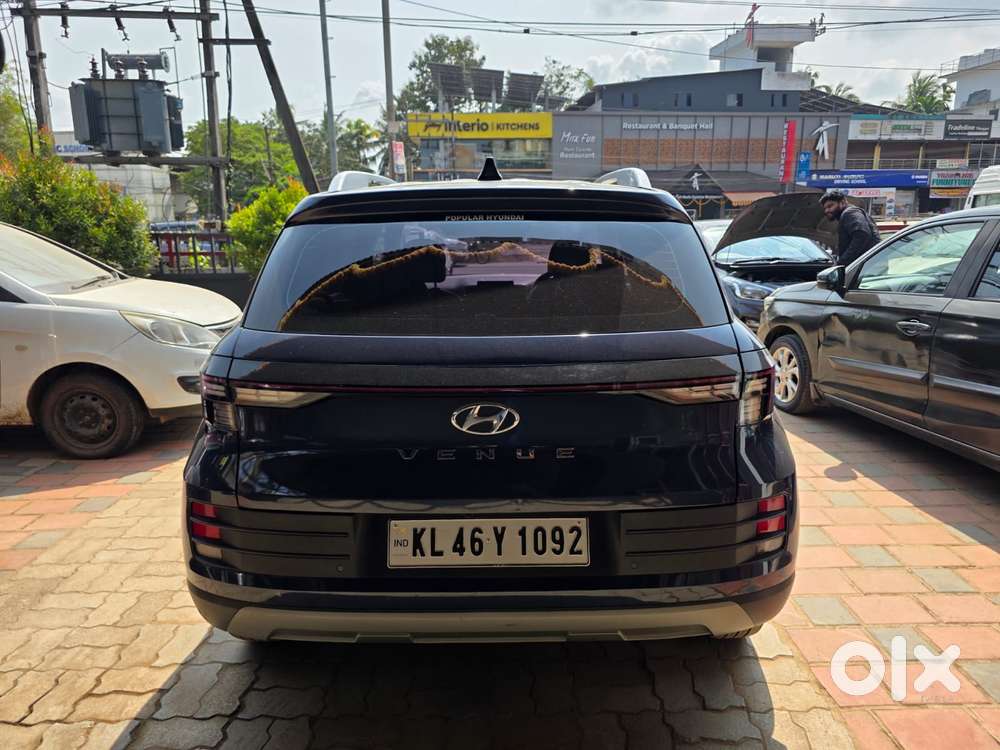 Hyundai Venue 1.2 S (o), 2023, Petrol