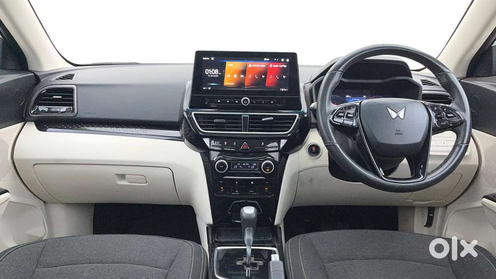 Mahindra Xuv 3xo Ax5 1.5 Diesel Autoshift Plus, 2024, Diesel