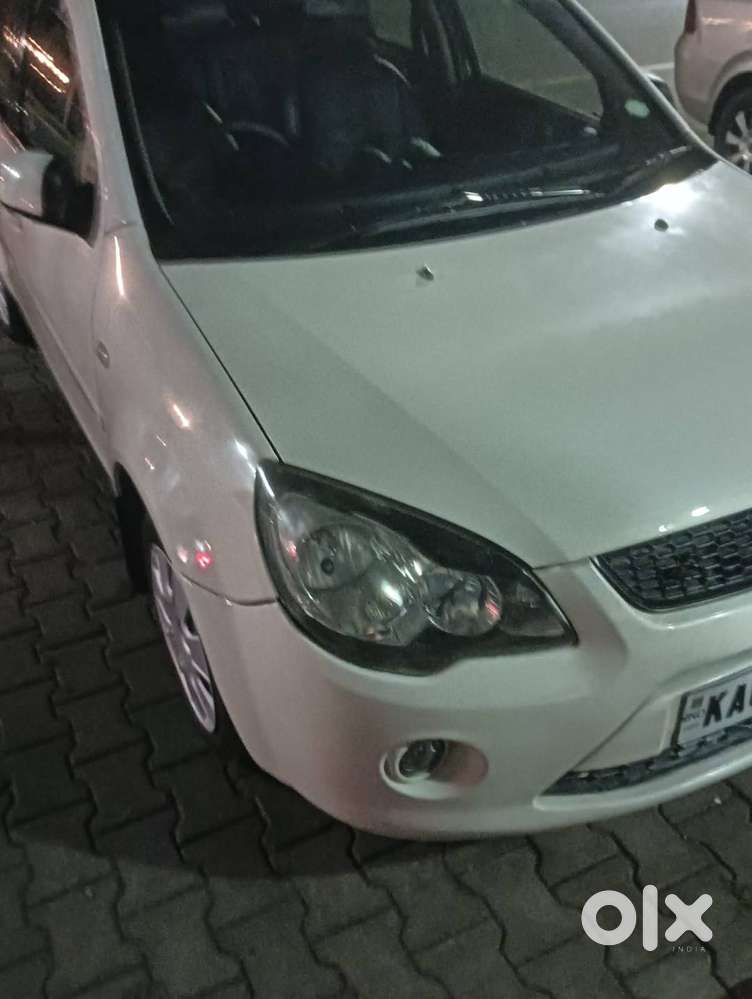 Ford Fiesta 1.6 Zxi Ltd 2002