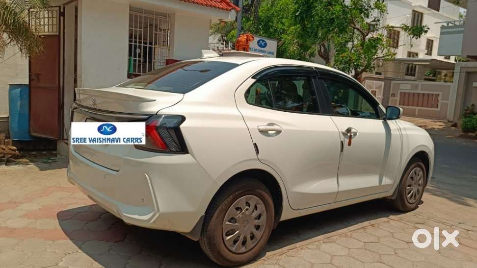 Maruti Suzuki Dzire Vxi Ags, 2025, Petrol