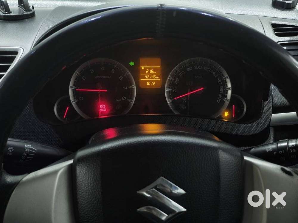 Maruti Suzuki Swift Vxi 1.2 Abs Bs-iv, 2011, Petrol