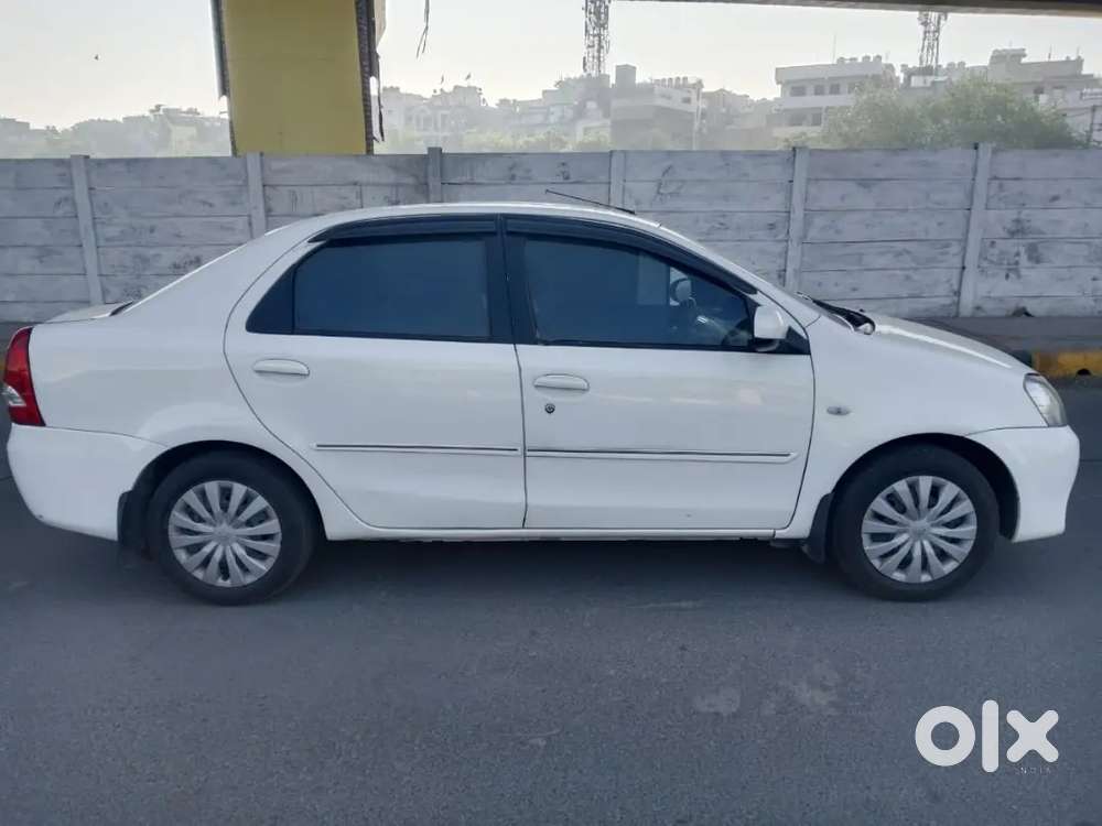 Toyota Etios 2013 Cng & Hybrids Good Condition