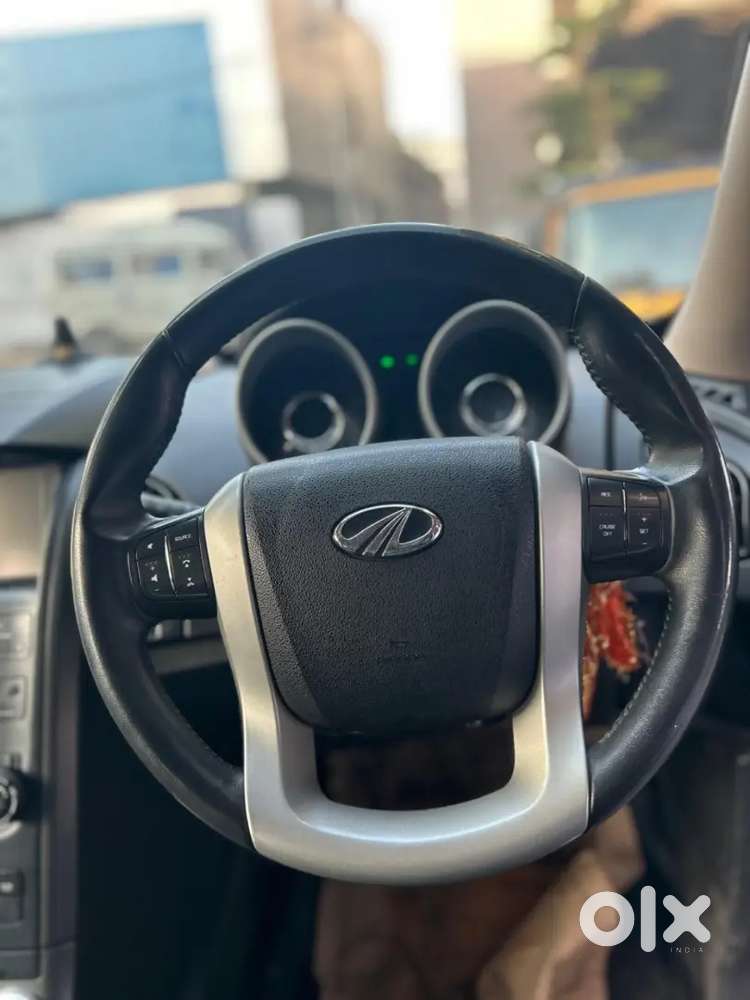 Mahindra Xuv500 2017 Diesel 99000 Km Driven