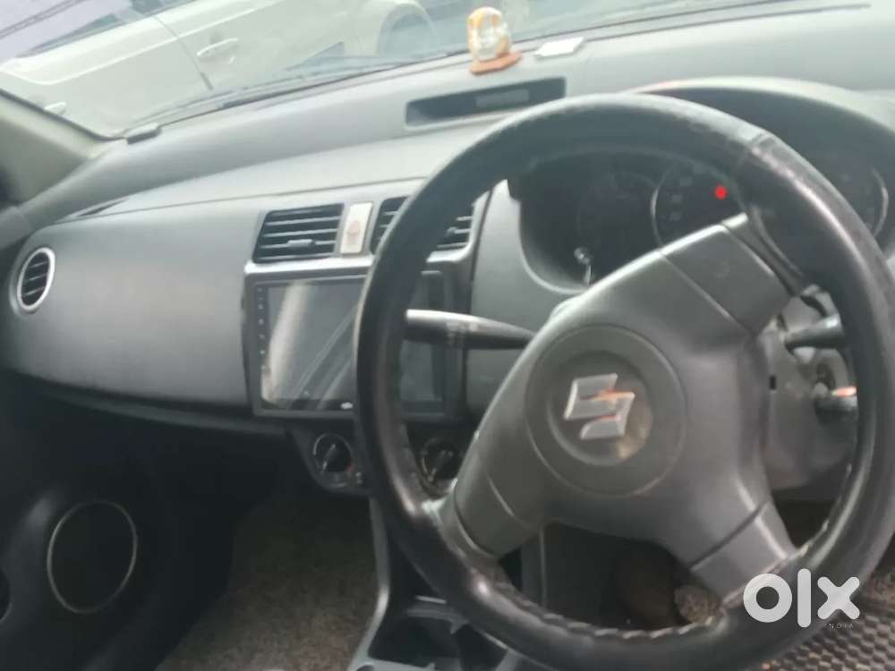 Maruti Suzuki Swift Vxi, 2010, Petrol