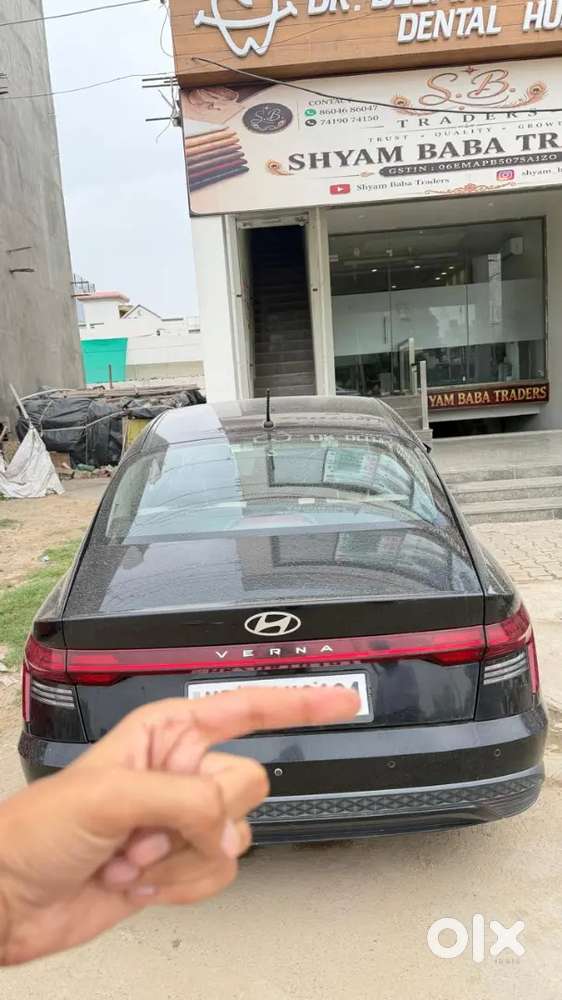 Hyundai Verna  1.5 Mti Mt Ex 2024