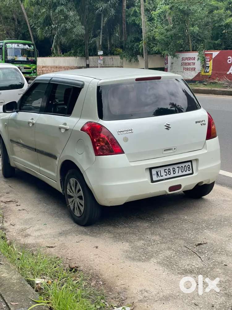 Swift Maruti 2009 Model Petrol Car