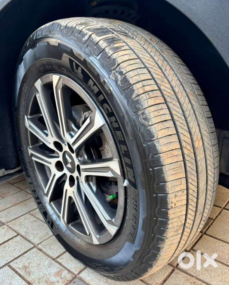 Mahindra Xuv700 2.2 Ax 7 Diesel At Str Awd, 2023, Diesel