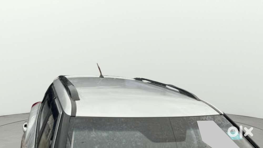 Mahindra Xuv300 W8, 2022, Petrol