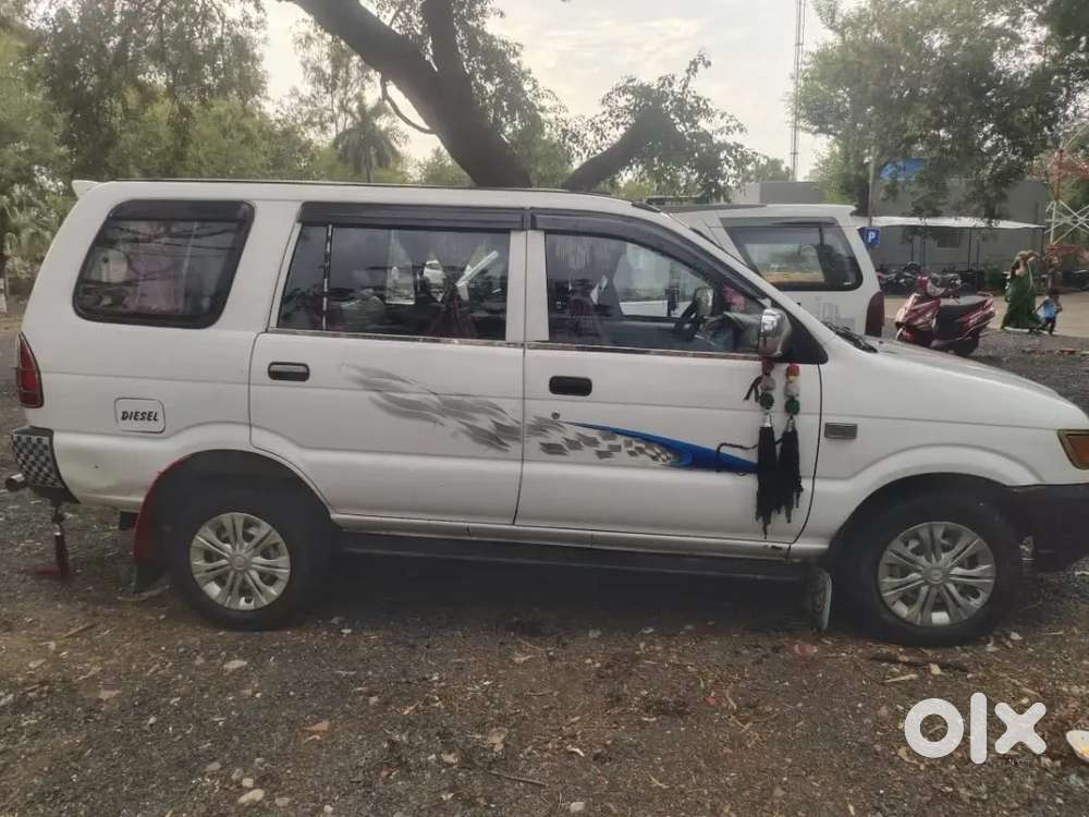 Chevrolet Tavera 420000