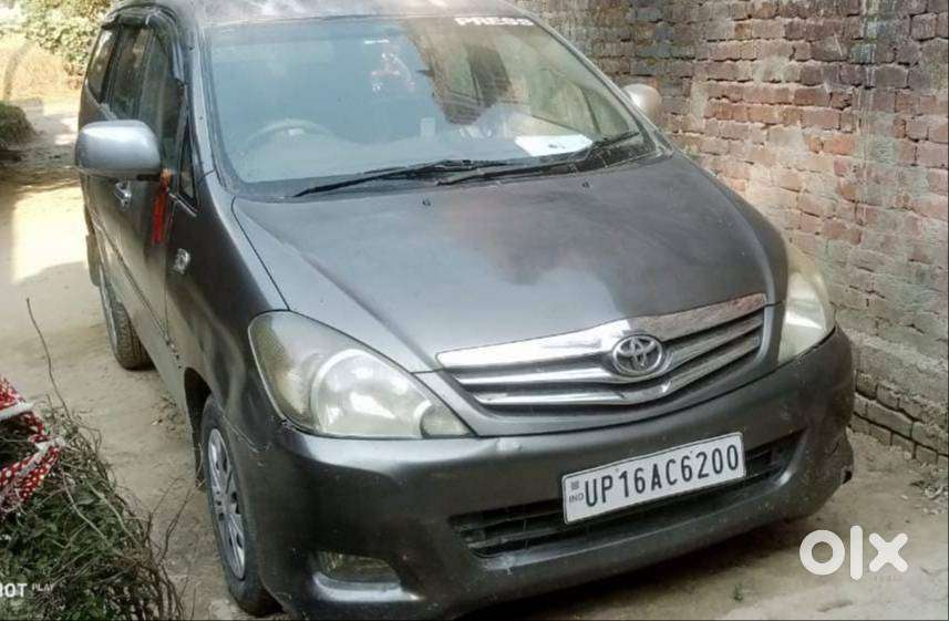 Toyota Innova 2011 Diesel 160000 Km Driven