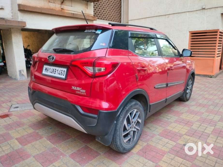 Mahindra Xuv300 1.2 W8 (o) Amt Petrol, 2022, Petrol