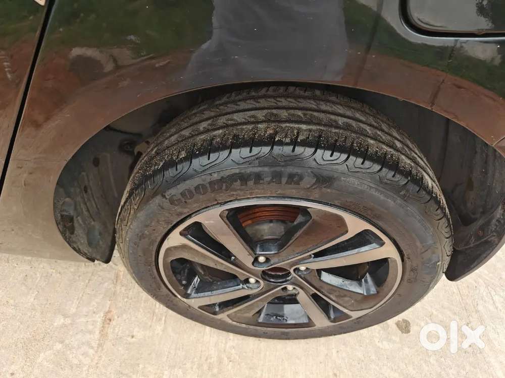 Tata Altroz Xza 2025