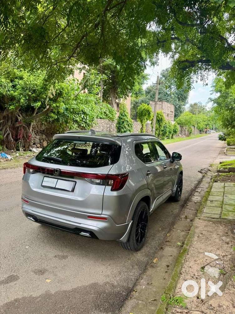 Honda Elevate 2023 Petrol Well Maintained