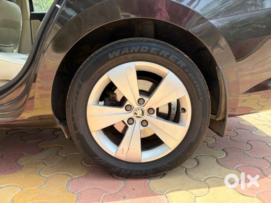 Skoda Superb Style 2.0 Tdi At, 2018, Diesel