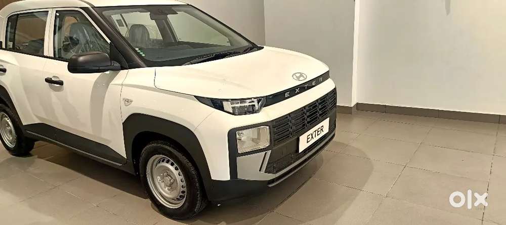 Hyundayi Showroom Car