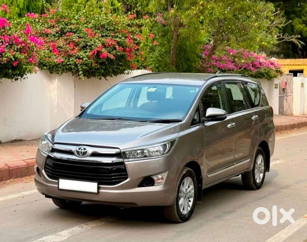 Toyota Innova Crysta 2.8 Gx At 7 Str, 2017, Diesel
