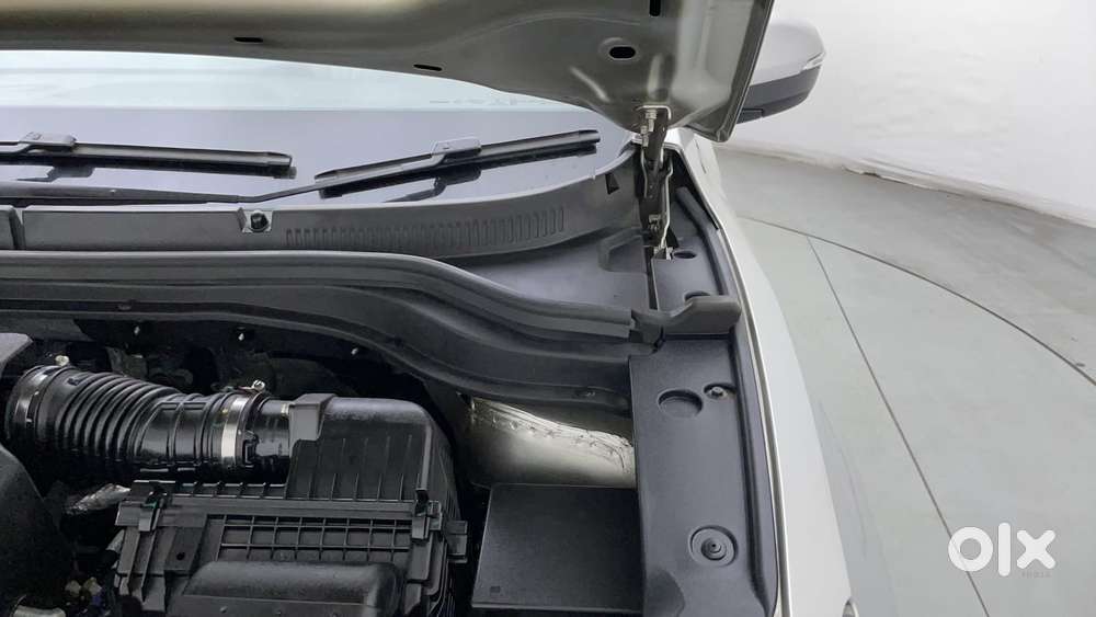 Mahindra Xuv700 2.0 Ax 7 Petrol At Str, 2021, Petrol