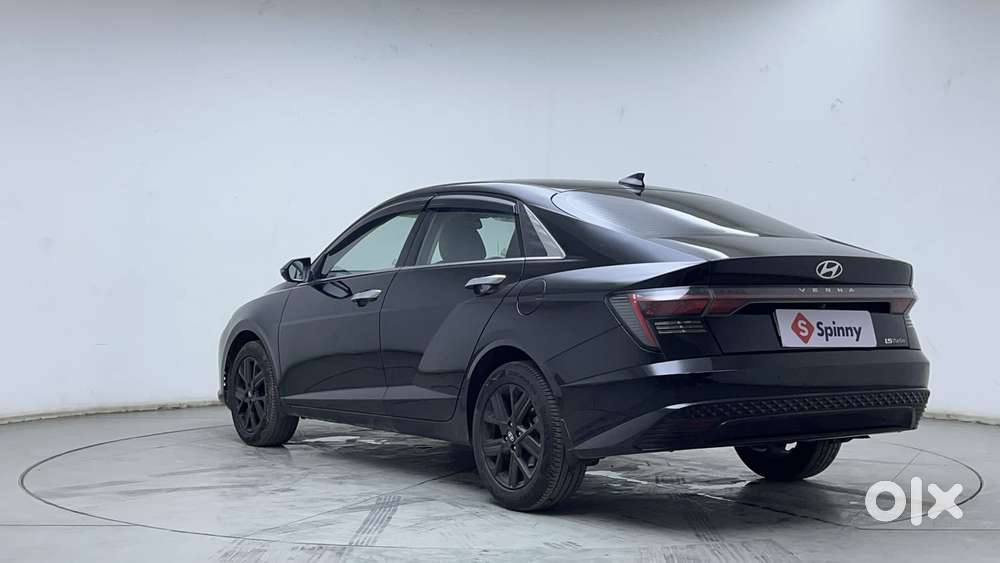 Hyundai Verna Sx (o) 1.5 Turbo Petrol Dct, 2023, Petrol