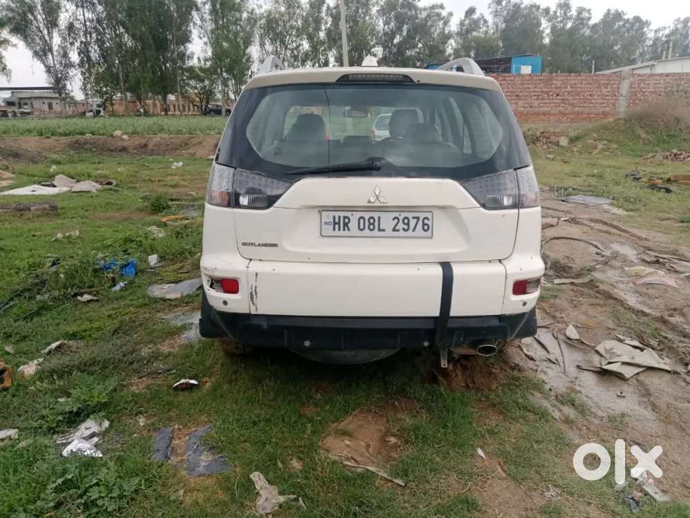 Mitsubishi Outlander 2010 Petrol Good Condition.