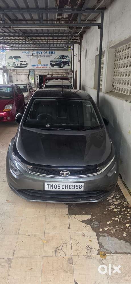 Tata Altroz, 2022, Petrol