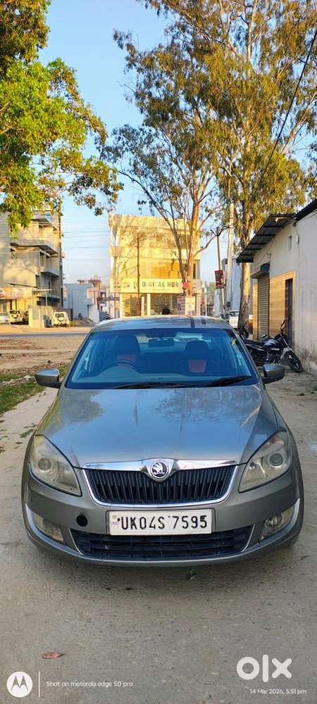 Skoda Rapid Car 2015