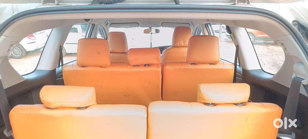 Toyota Innova Crysta 2.4 G Plus Mt 8s, 2025, Diesel