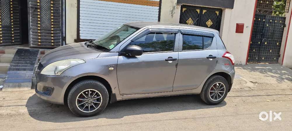 Maruti Suzuki Swift 2012 Petrol Well Maintained