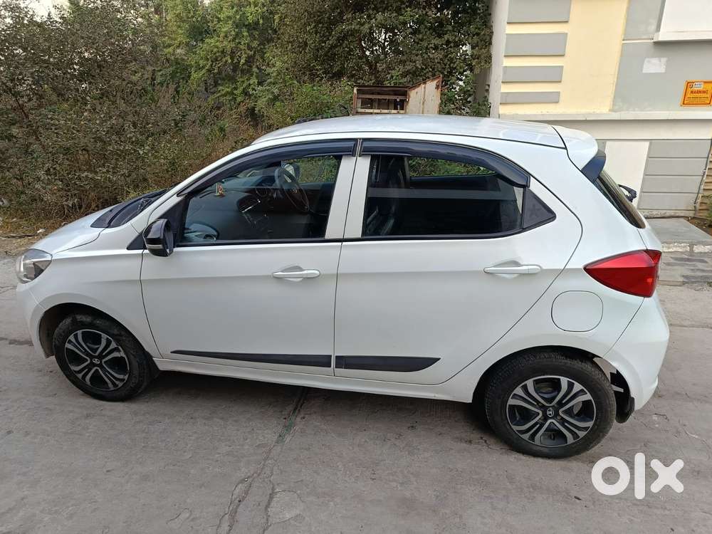 Tata Tiago Xz Opt, 2020, Petrol