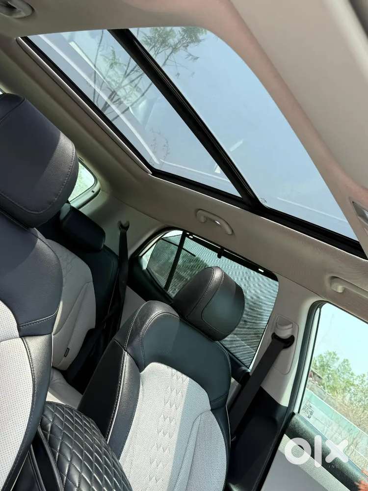 Ventilated Seat Or Mobile Opretar