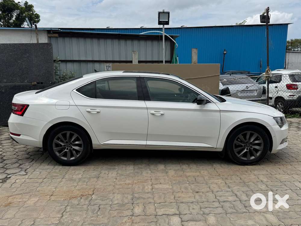 Skoda Superb L&k 2.0 Tdi At, 2018, Diesel