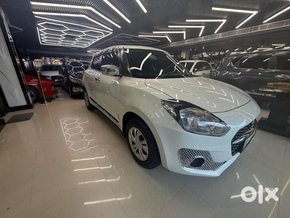 Maruti Suzuki Swift Vvt Vxi, 2021, Petrol