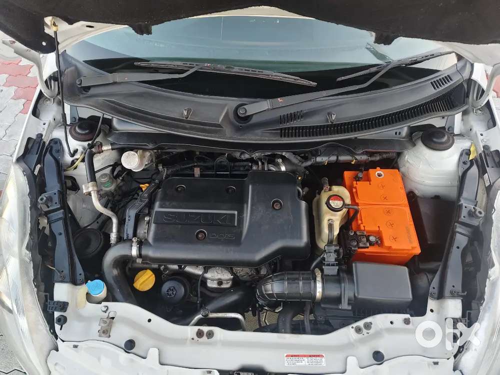 Well Maintained, Geranted Km , Insurance Chalu