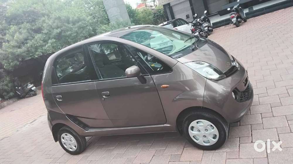 Tata Nano Xta, 2016, Petrol